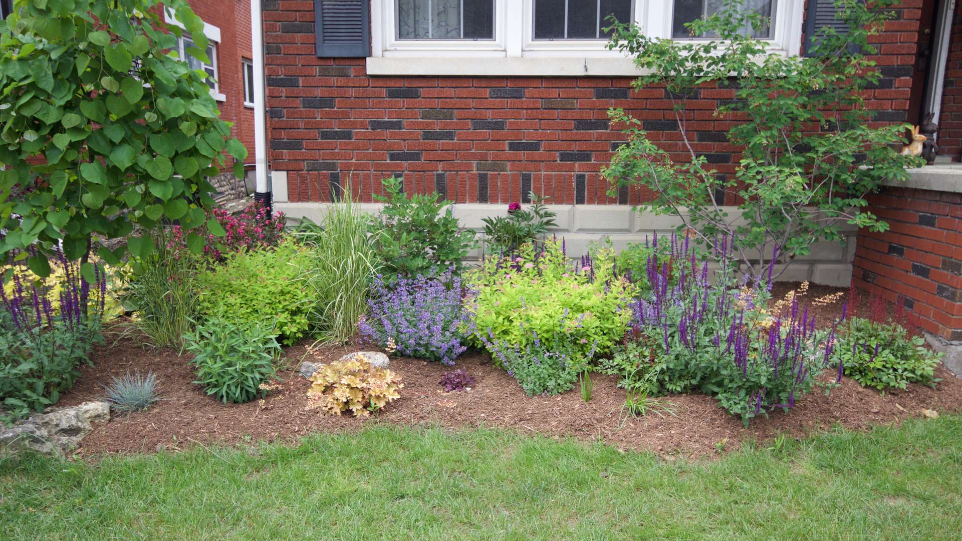 Traditional landscaping project in London Ontario.